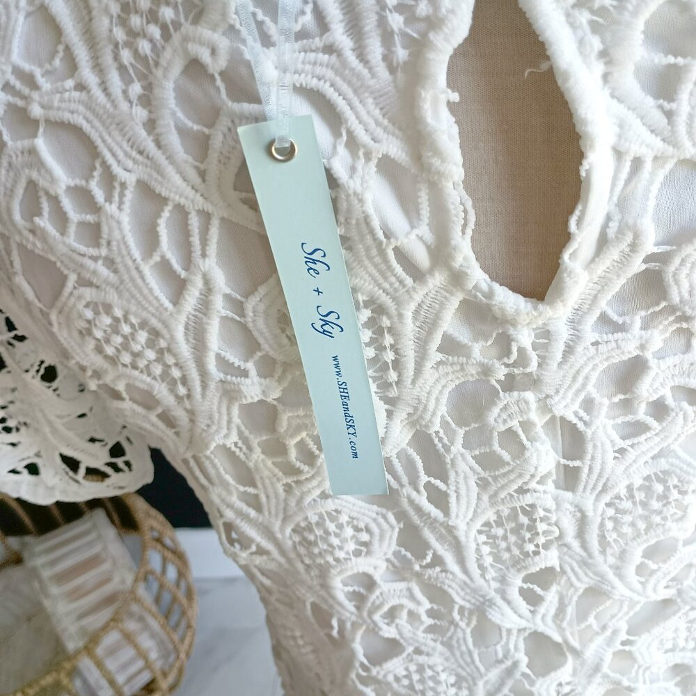 NEW! BOUTIQUE SHE & SKY WHITE LACE DRESS - Picture 3 of 5